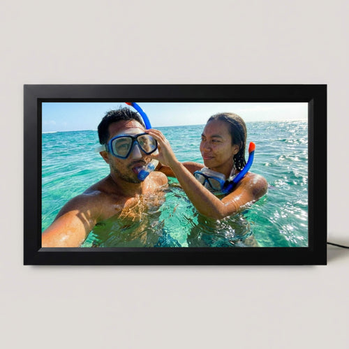 16" Black Frame